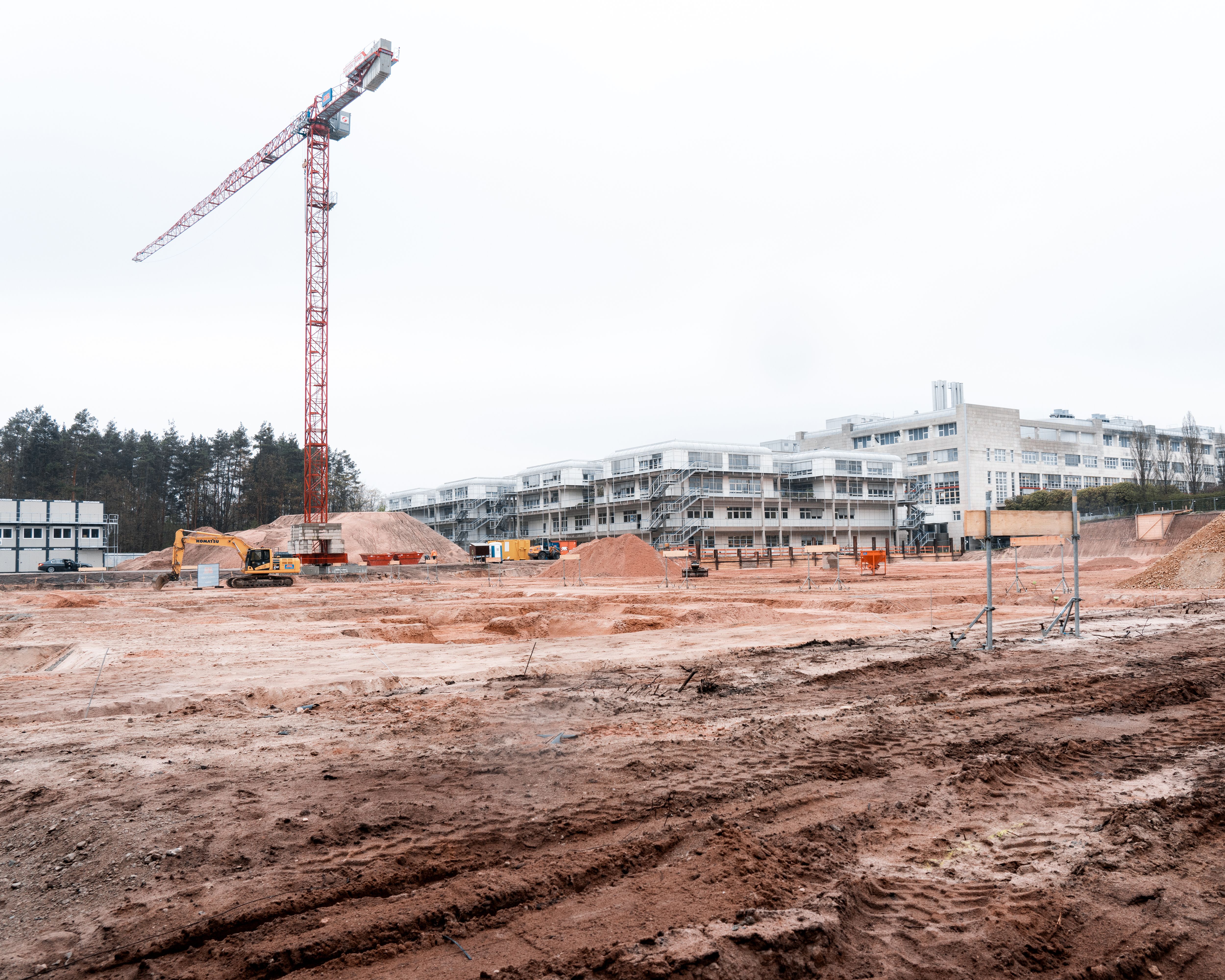 Grundsteinlegung Kinderklinikum Nürnberg: Erdbauarbeiten für die Fläche, auf der das Friedl-Schöller-Haus errichtet