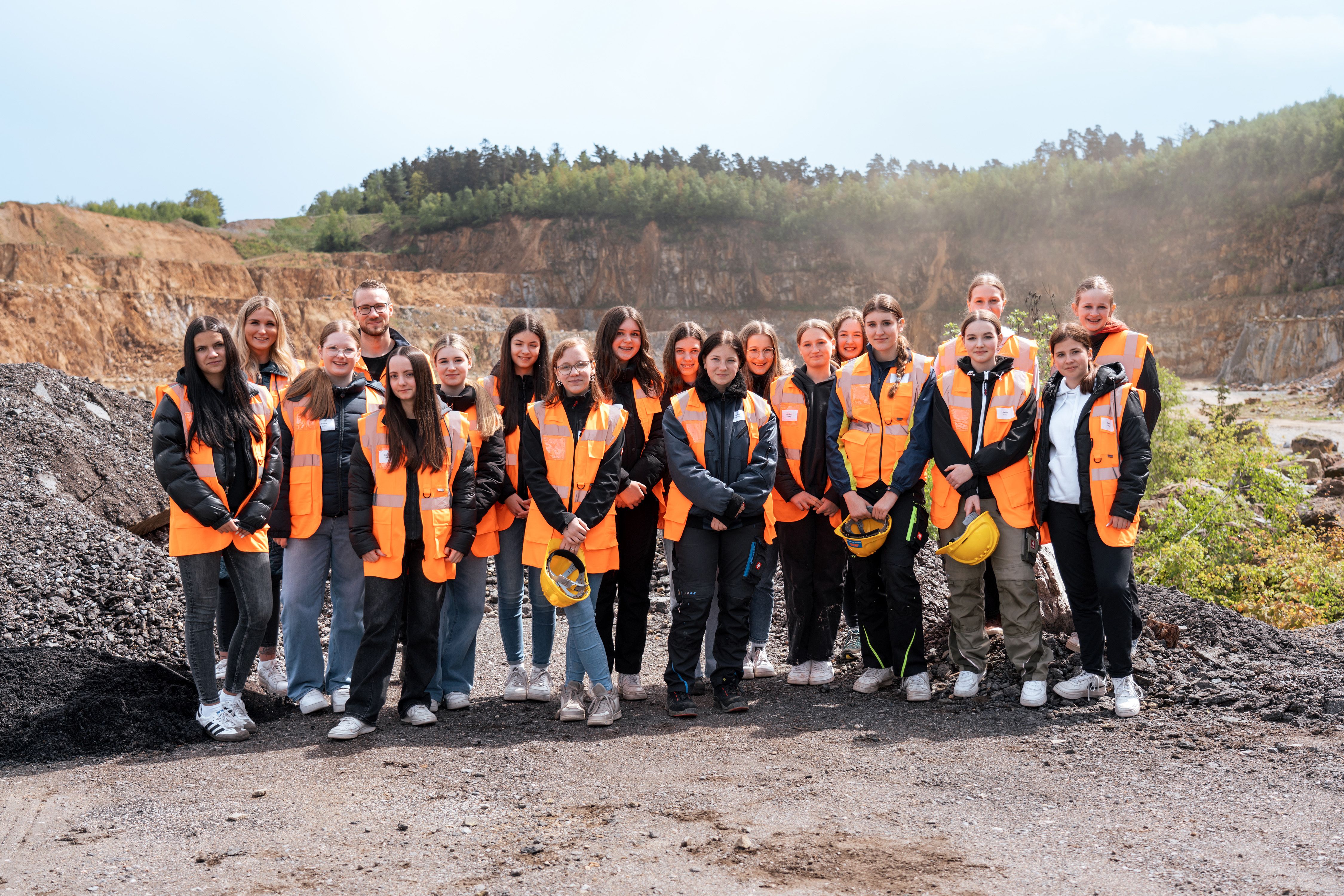 Gruppenfoto der Mädchen auf dem Girls'Day 2024 bei JR