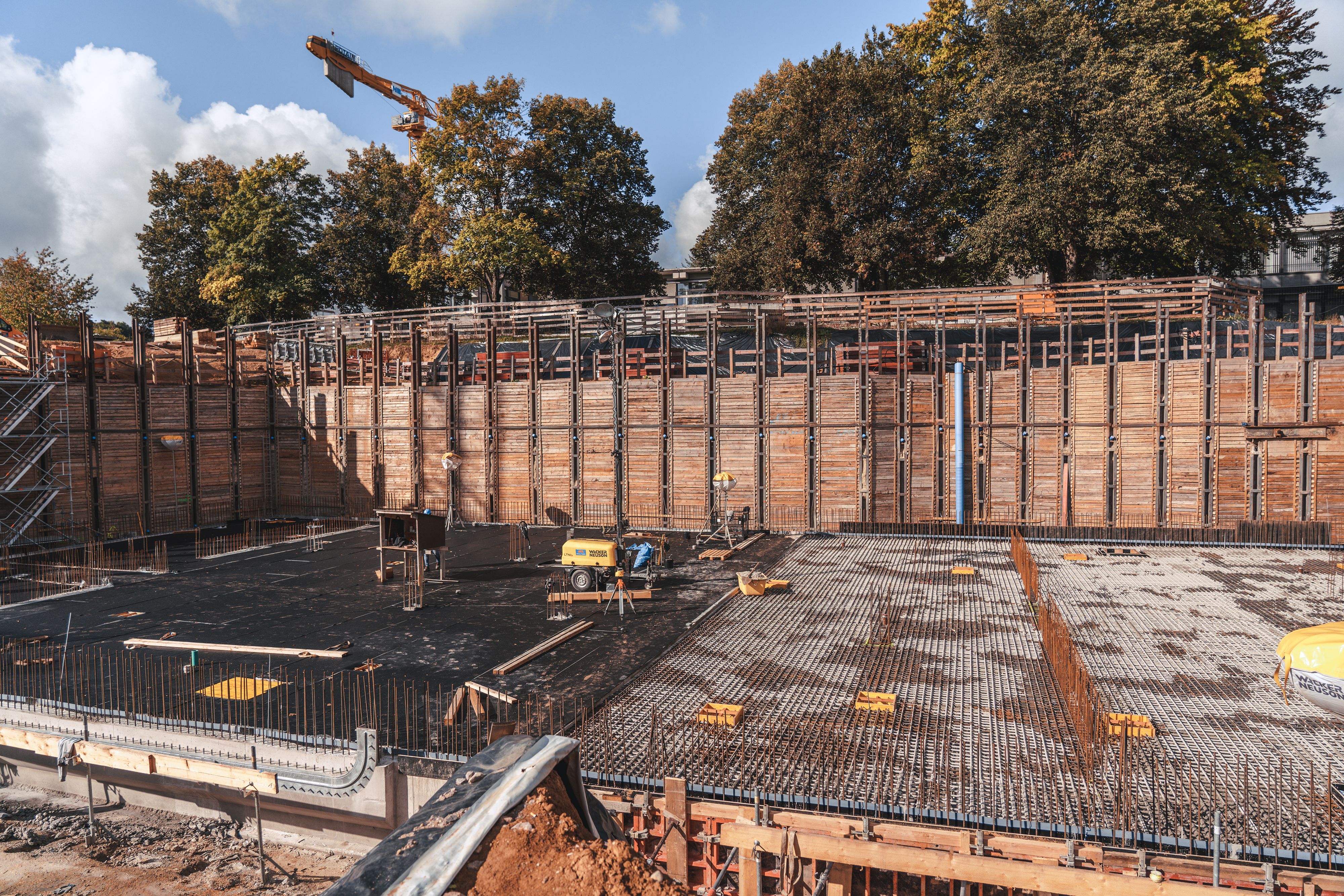 Forschungsgebauude Universitaet Regensburg, erstes Stockwerk steht