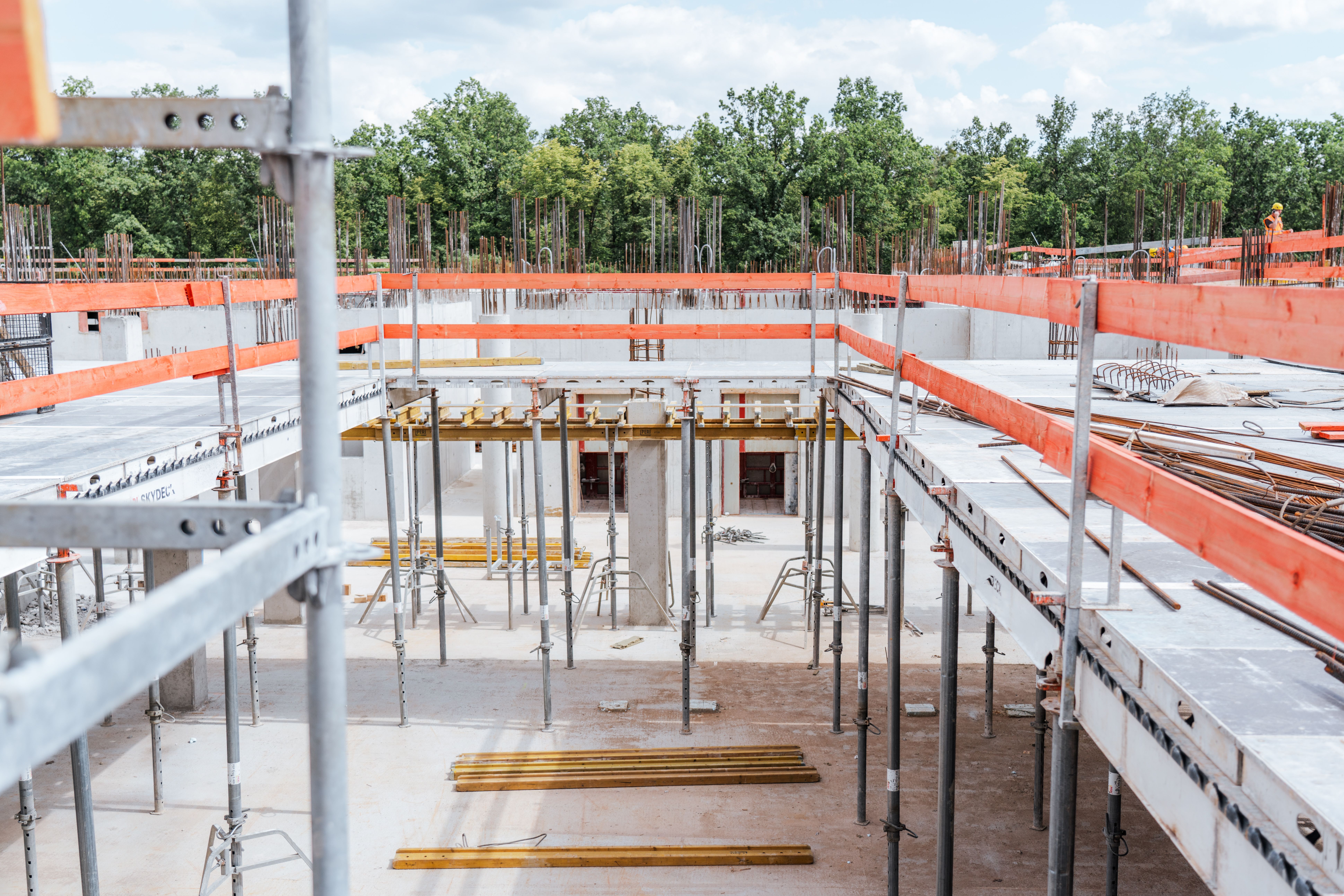 Neubau Kinderklinikum Nürnberg: Rohbau mit Stützen