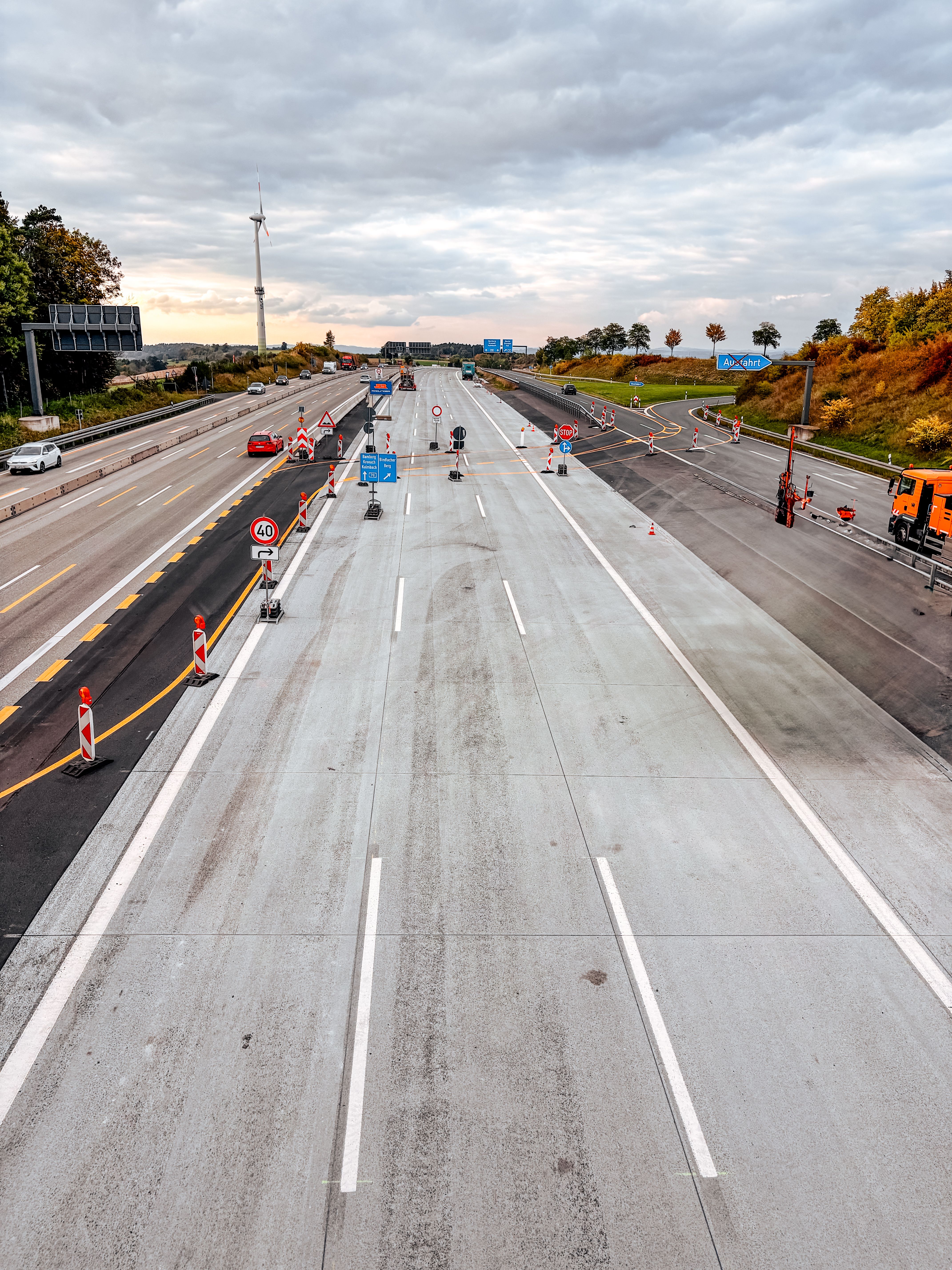 Neu betonierte Fahrbahn der A9 am Bindlacher Berg