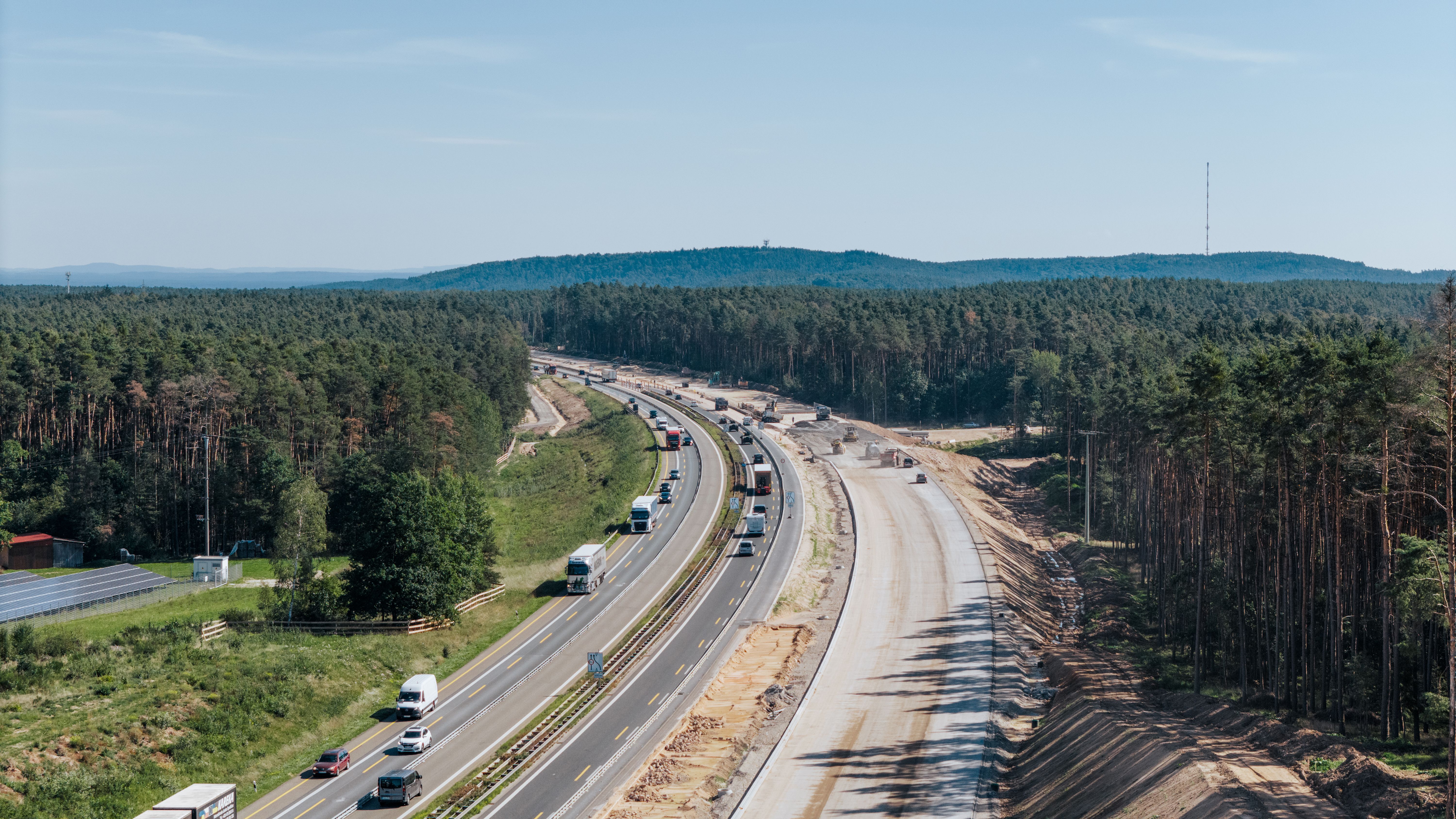 Luftaufnahme der Baustelle auf der A6 bei Triebendorf