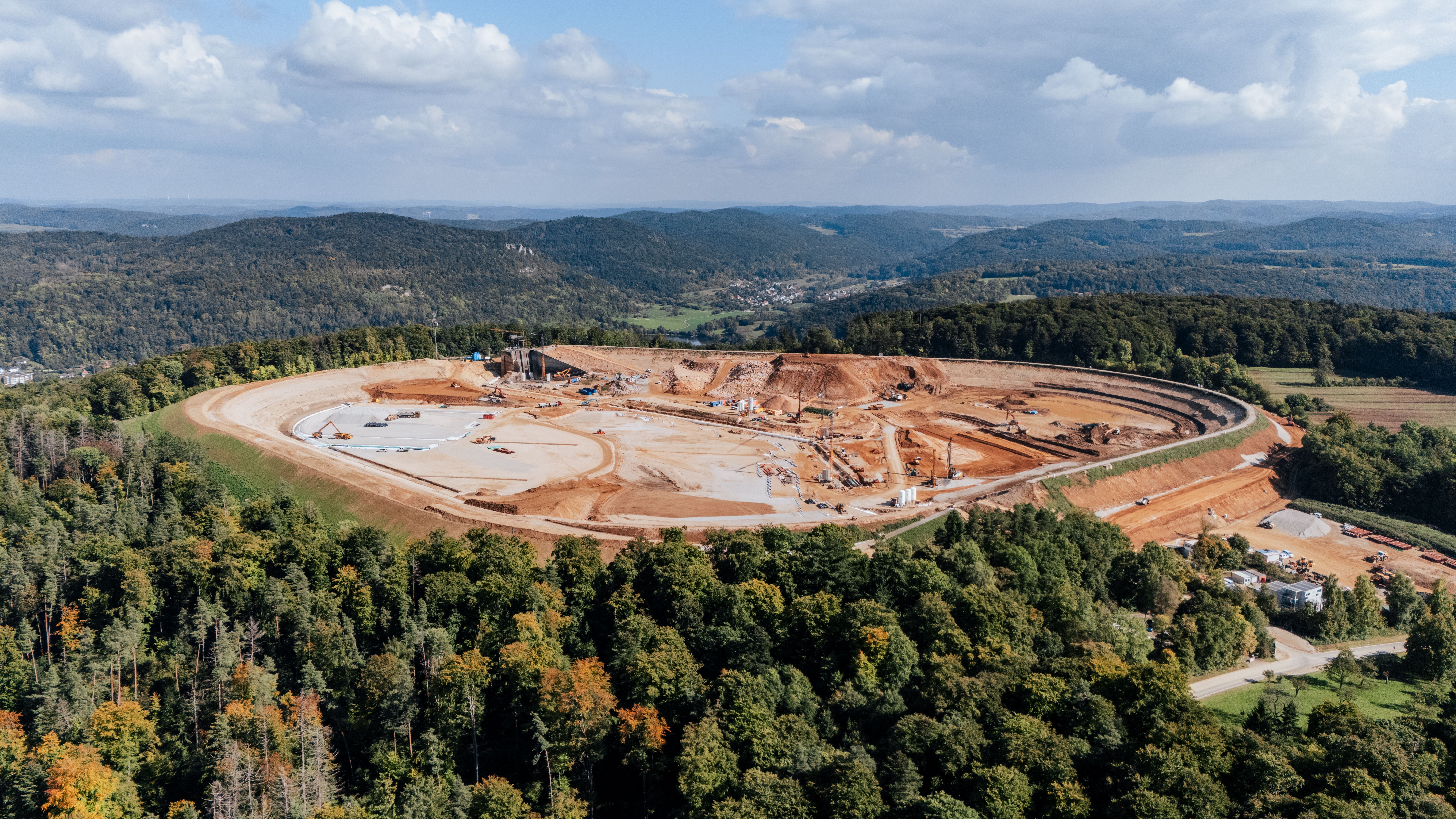 Pumpspeicherkraftwerk Happurg, Sanierung Oberbecken: Baustelle von oben