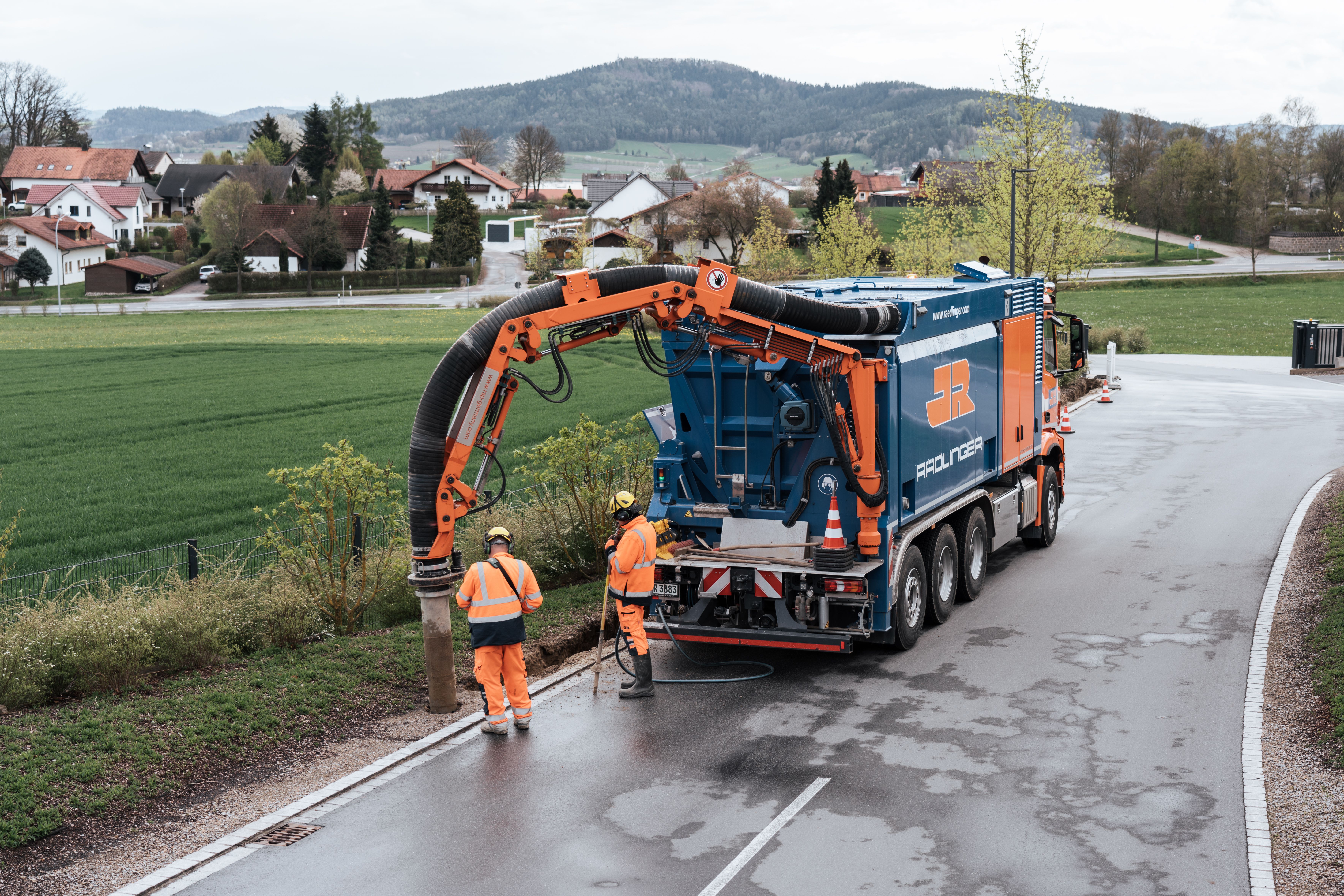 Unser Saugbagger im Einsatz am Hauptsitz in Windischbergerdorf